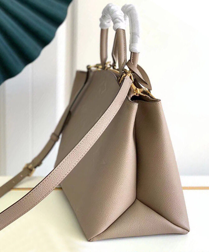 Louis Vuitton Grand Palais M45811 M45833